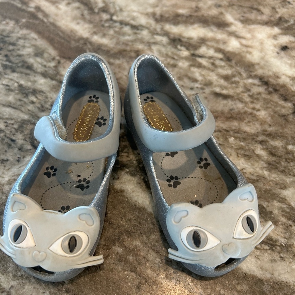 Melissa Blue Whimsical Cat Face Slippers, size 4(?, check photos) have wear.